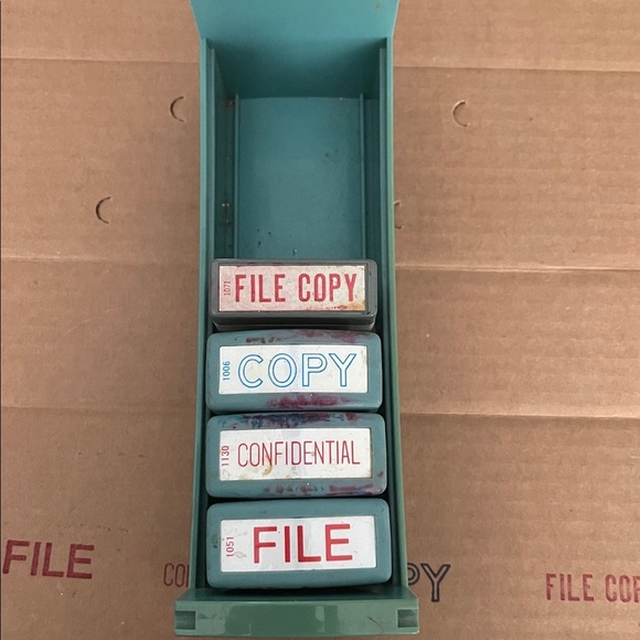 Xstamper Stamp Set with Holder - Picture 3 of 3